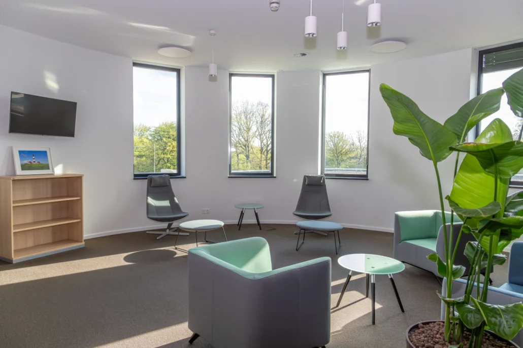 Ruheraum oben, Fensterseite